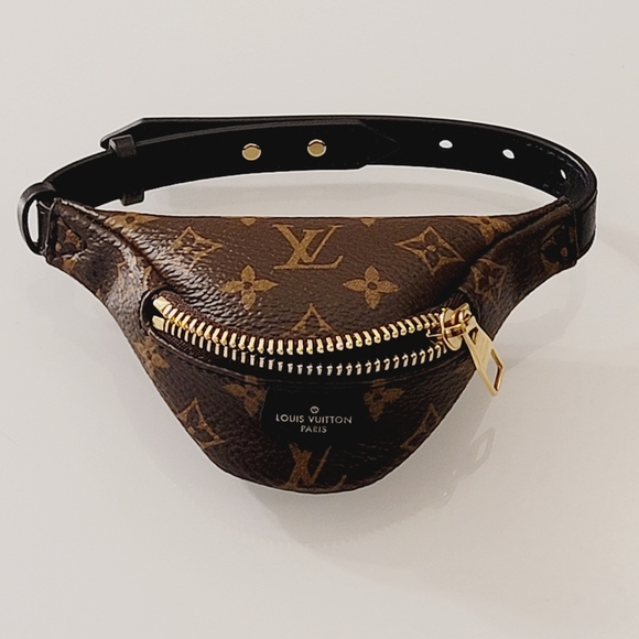 NWOT Rare LOUIS VUITTON Monogram Canvas Party Wristband Pouch - Picture 4 of 7